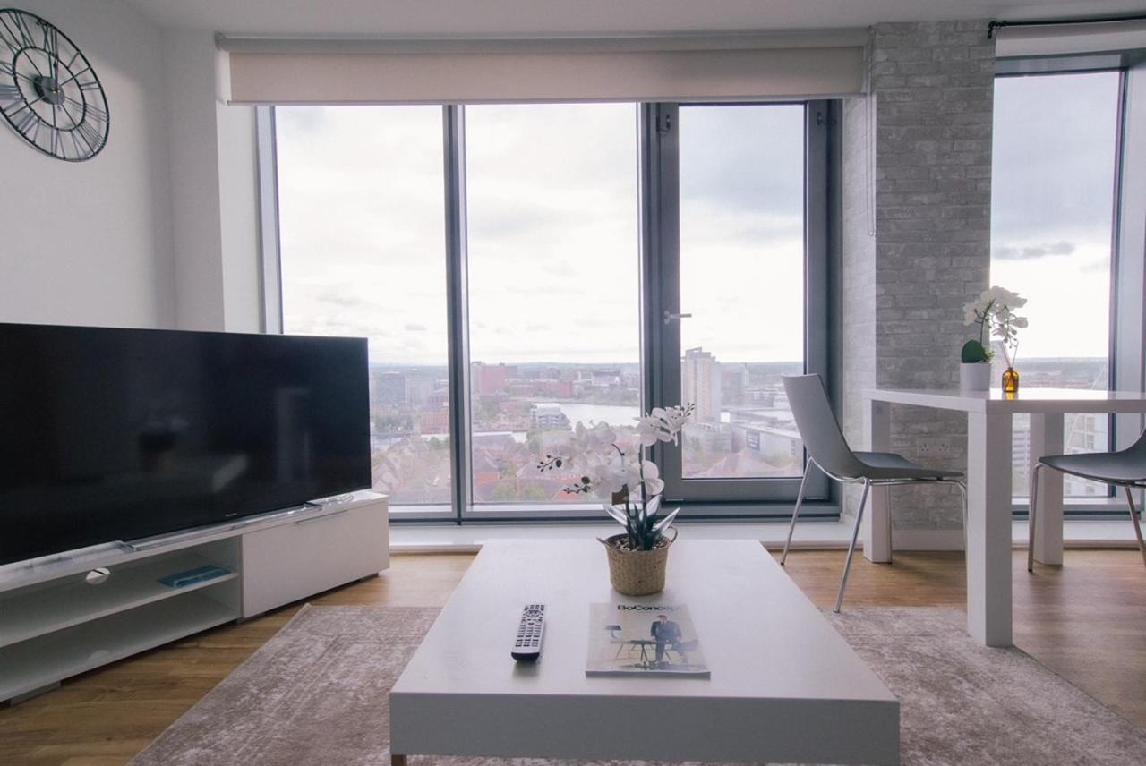 Hallsphere - Stunning Apartment Salford Quays 曼彻斯特 外观 照片